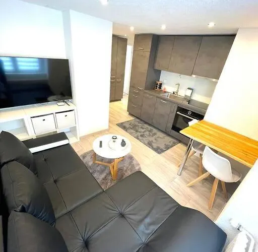 Schoene In Am Schoenen Walensee Unterterzen