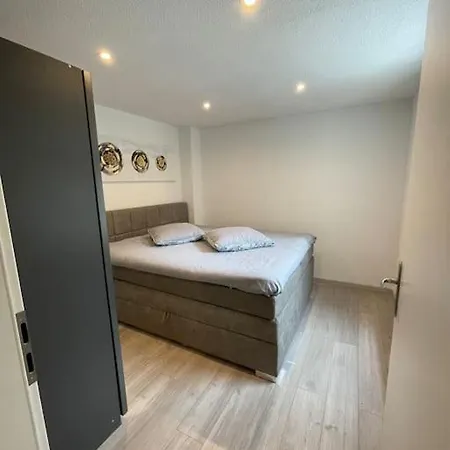 Schöne In Am Schönen Walensee Unterterzen